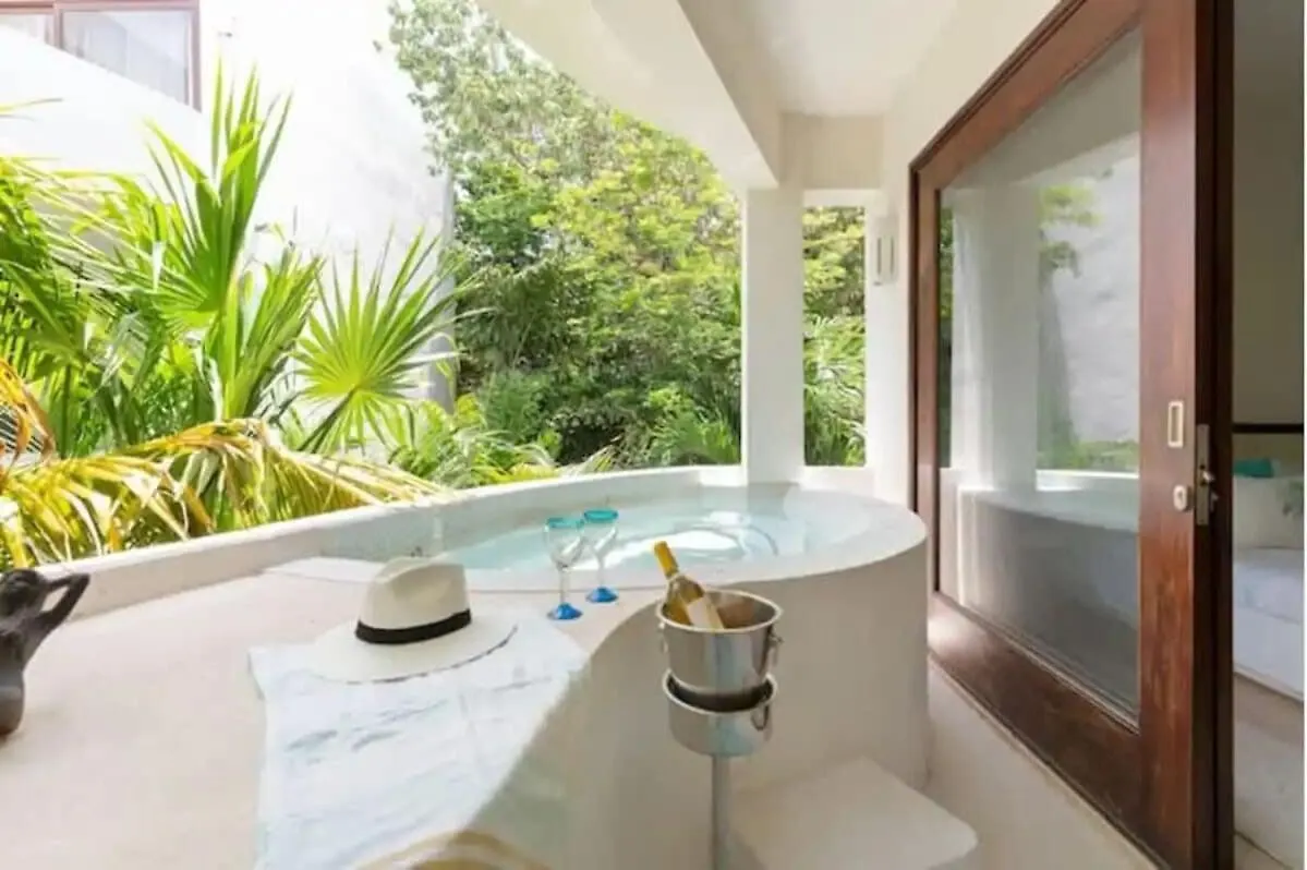 Intimo Resort - Clothing Optional Tulum